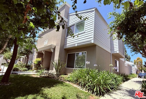 Photo of 10239 White Oak Avenue #1, Los Angeles, CA 91325 (MLS # 26858149)