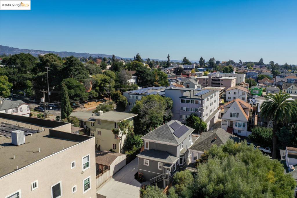 IVY HILL - Residential