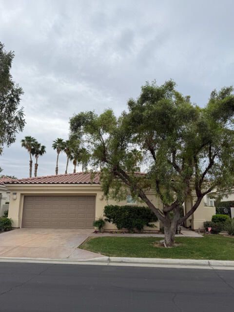 Photo of 54048 Riviera Way, La Quinta, CA 92253 (MLS # 219146963DA)