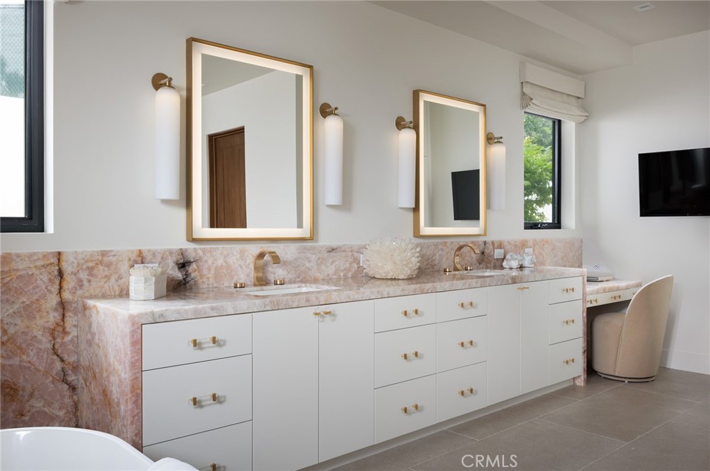 2595 Altamar, Laguna Beach CA 92651 - Photo 30