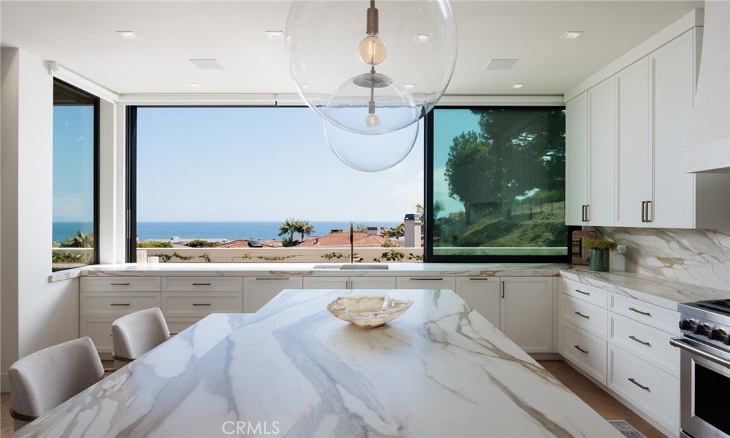 2595 Altamar, Laguna Beach CA 92651 - Photo 16