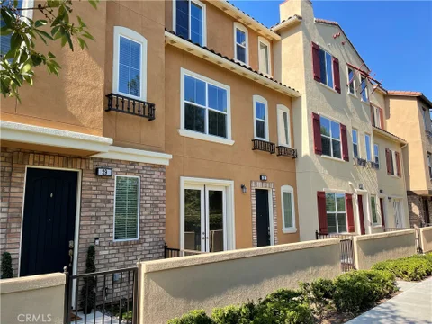 MLS: OC26182793