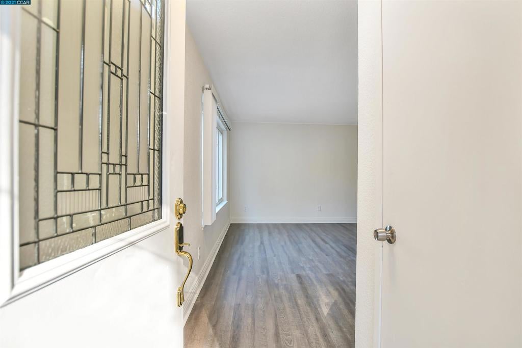 81 Woodview Rd