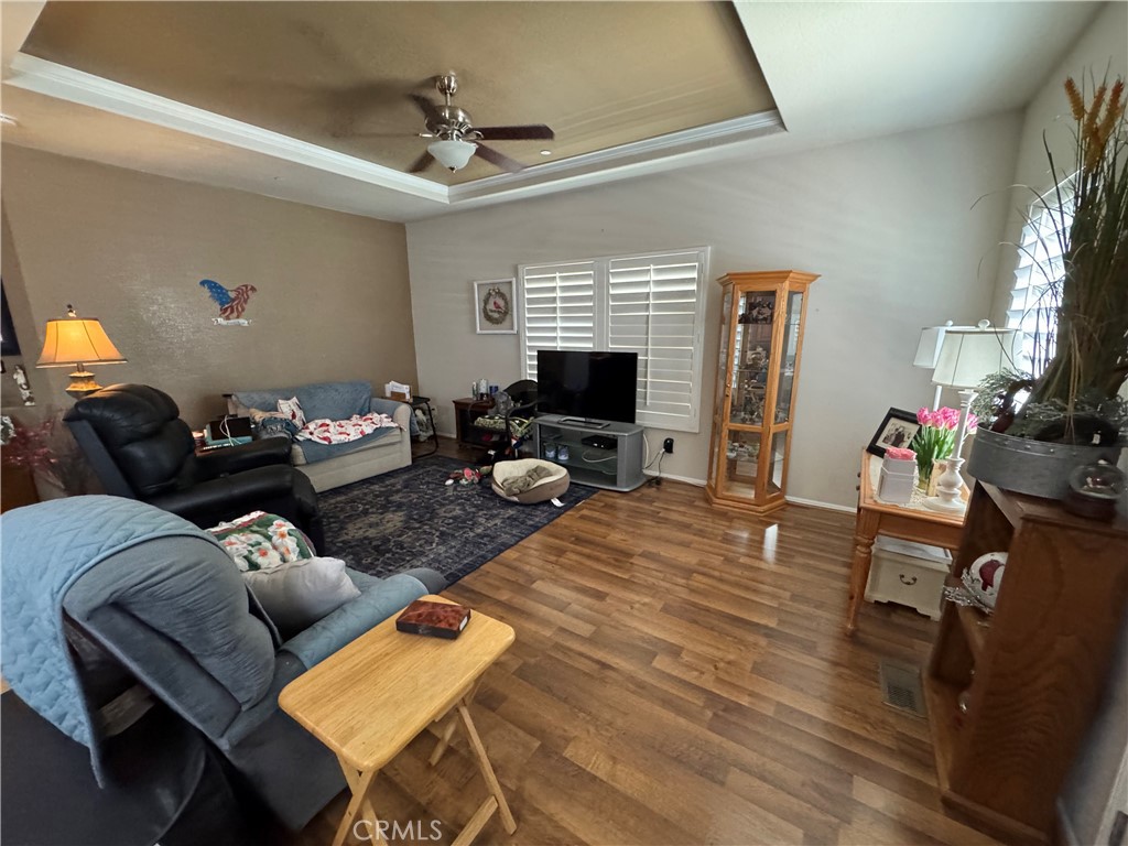 28876 Calle De La Paz