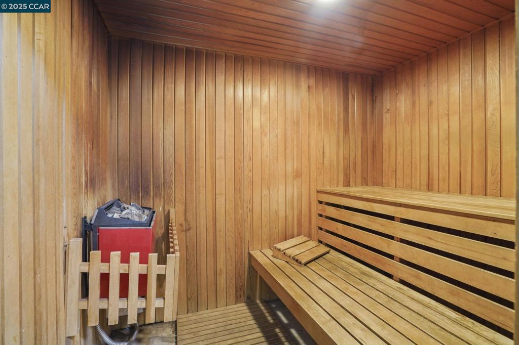 DIABLO HILLS - Residential