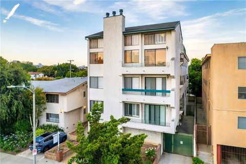 Photo of 2008 S Bentley Avenue #5, Los Angeles, CA 90025 (MLS # CV25156517)