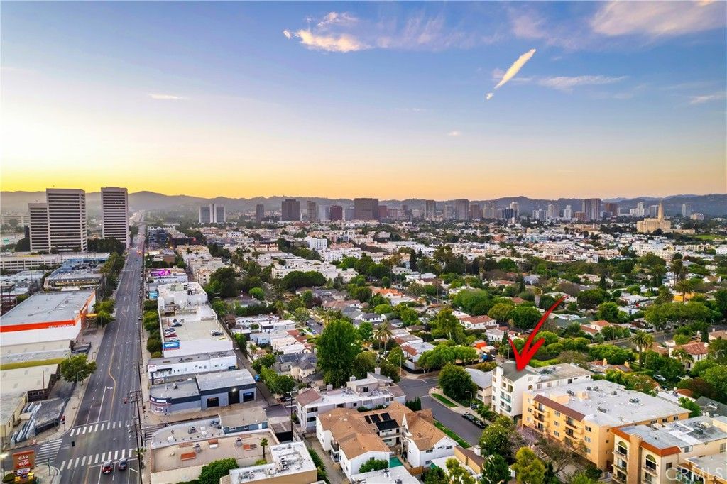 Photo of 2008 S Bentley Avenue #5, Los Angeles, CA 90025 (MLS # CV25156517)