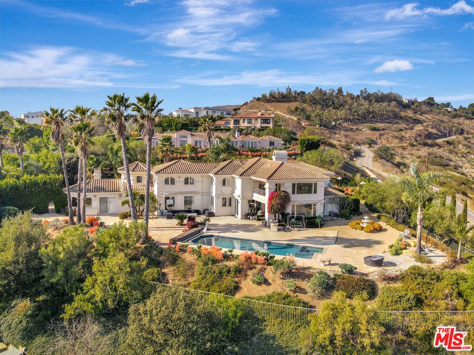 27425 Calicut Road, Malibu CA 90265