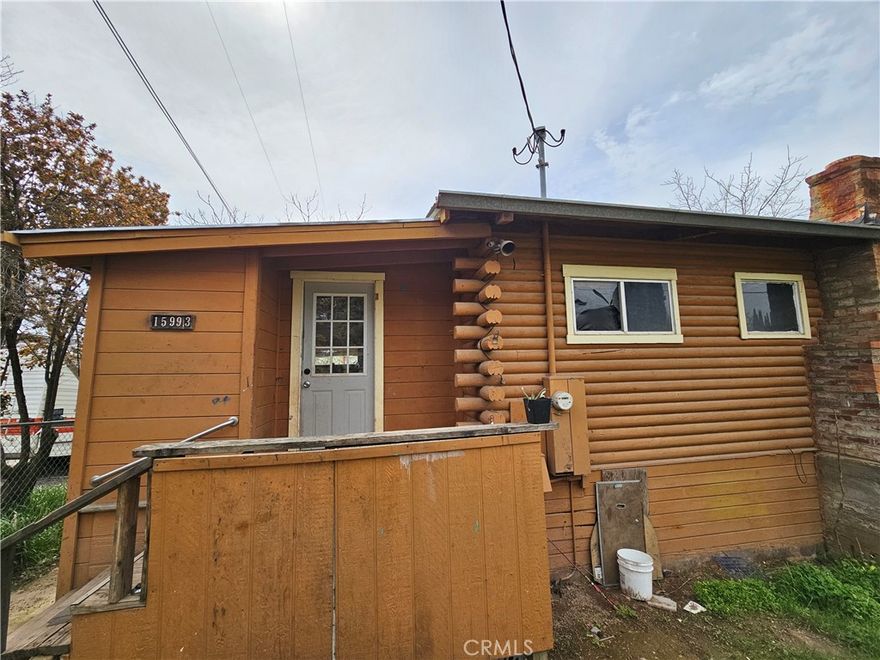 Back on the market and ready for a savvy investor. This 3 bedroom log cabin style home has lots of charm and tons of potential. Bonus rooms downstairs along with a workshop and a double lot. Needs lots of work but the upside potential profit is HUGE! Priced to sell quickly