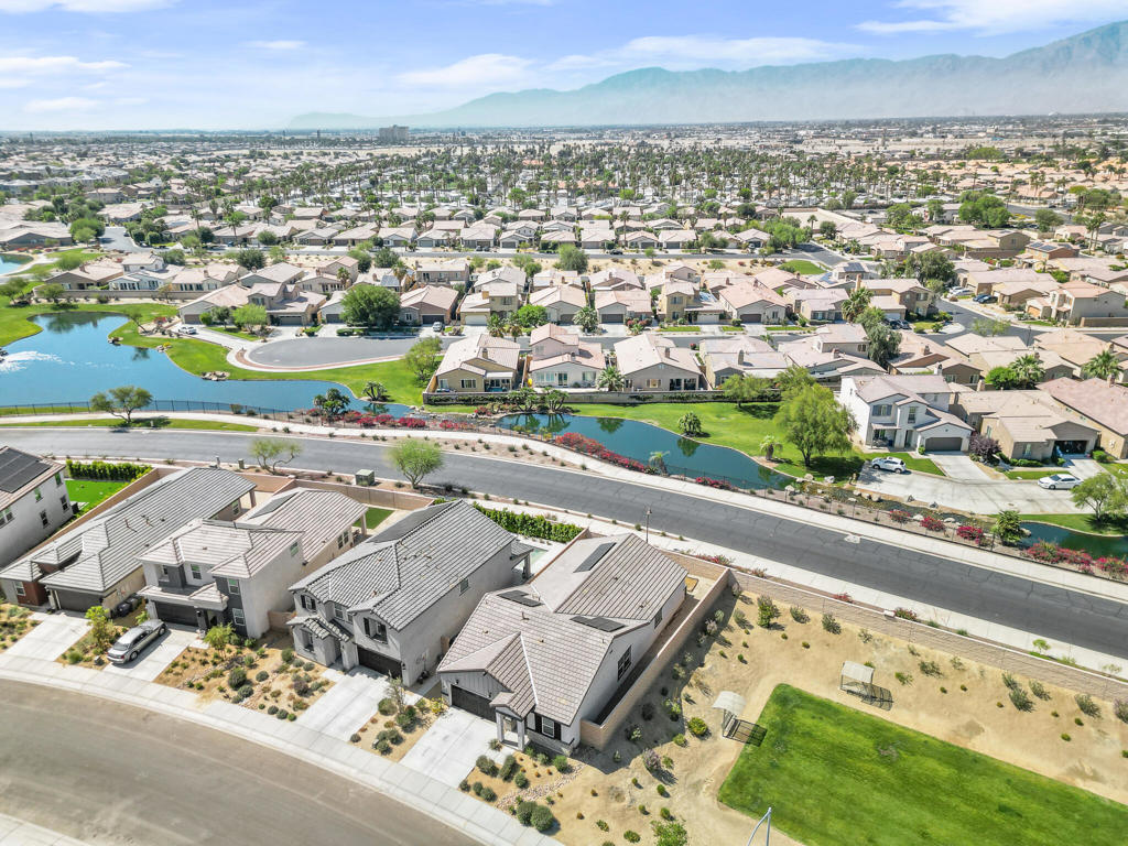 Terra Lago - Residential