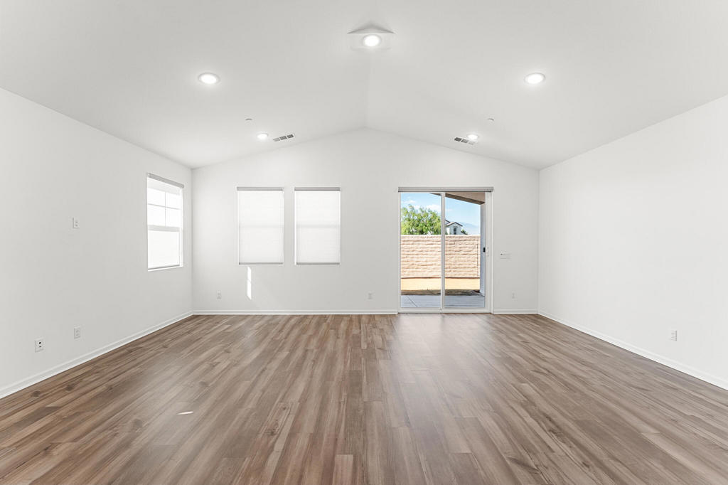 Terra Lago - Residential