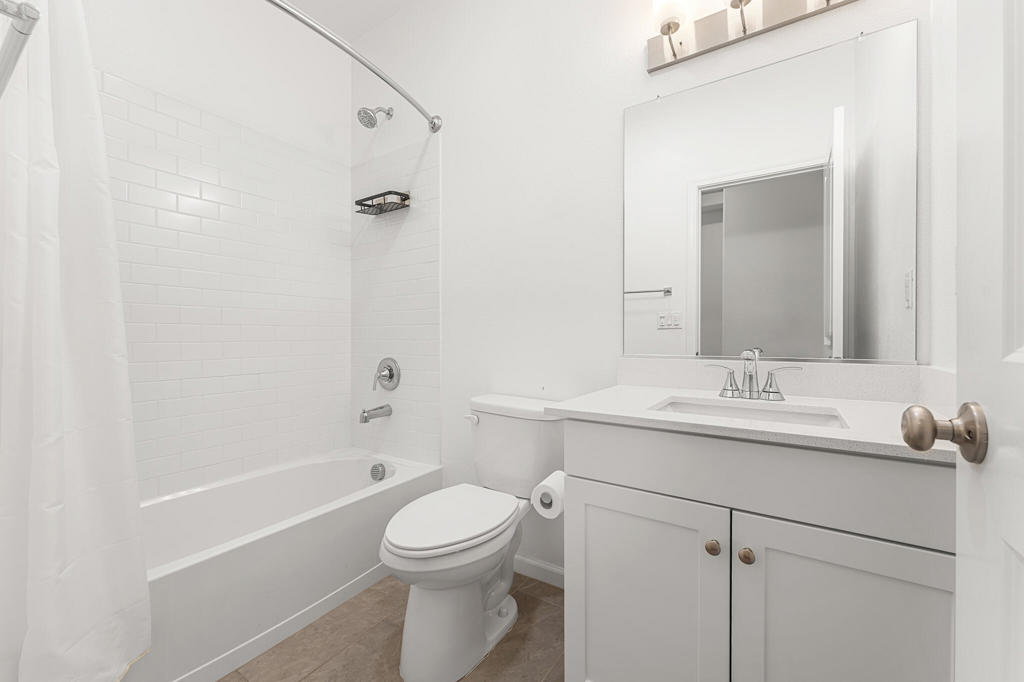 Terra Lago - Residential