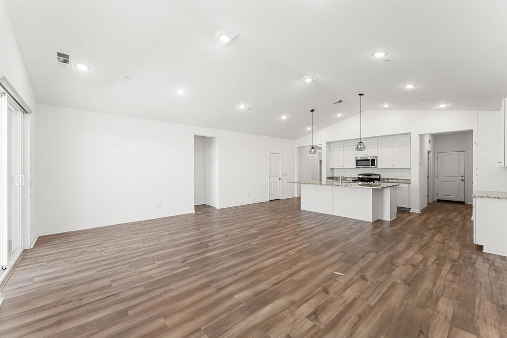 Terra Lago - Residential