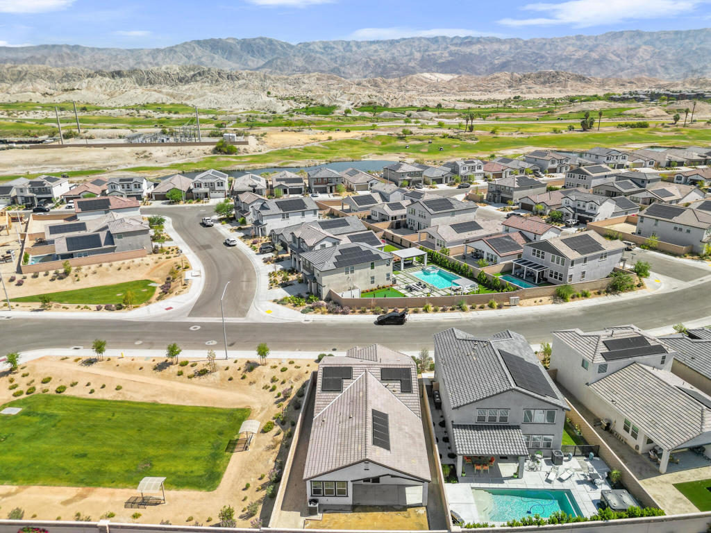 Terra Lago - Residential