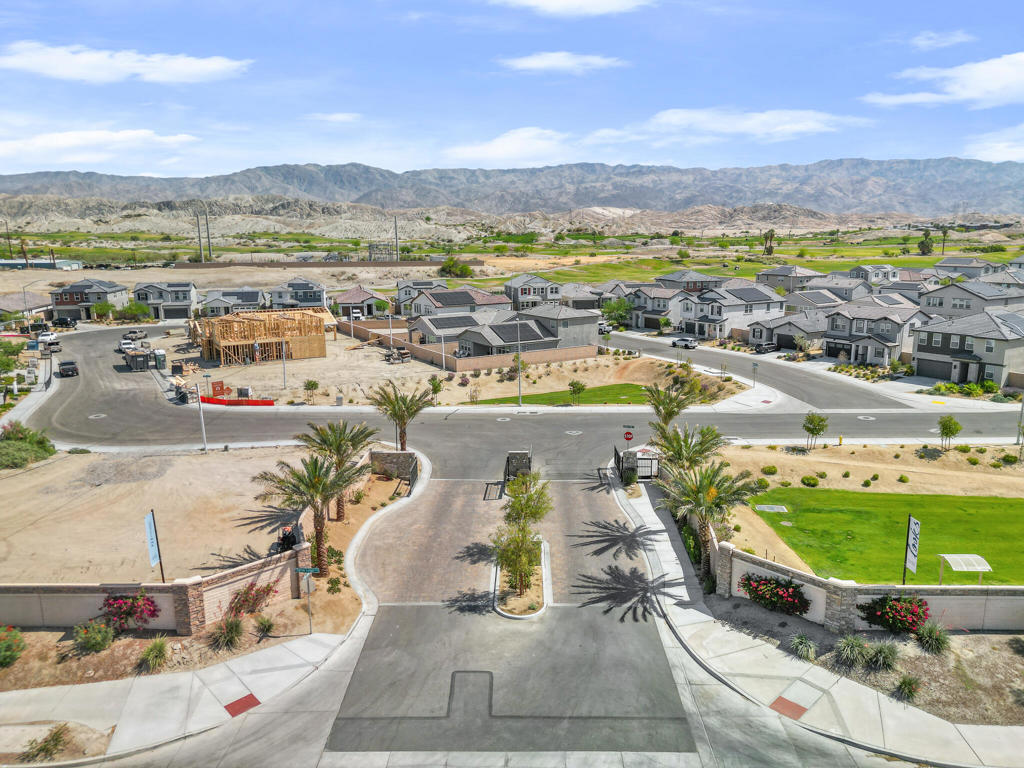 Terra Lago - Residential