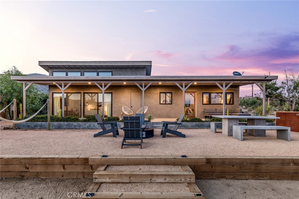 48575 W Paradise