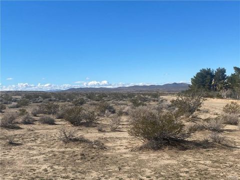 Photo of 23415 Spinet Rd, Barstow, CA 92311 (MLS # HD25223547)