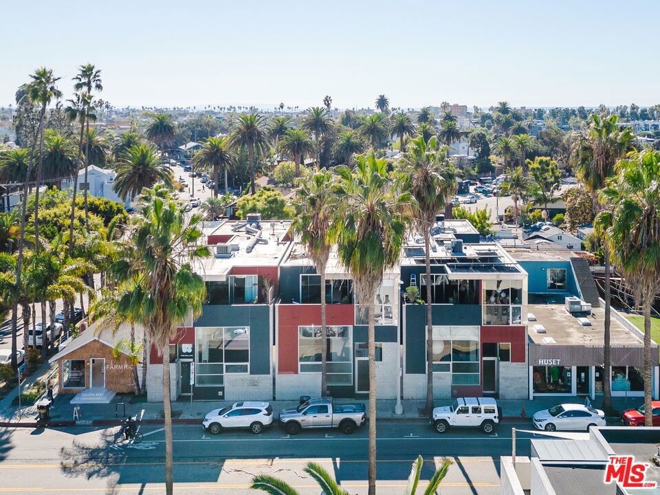 1320 Abbot Kinney Boulevard