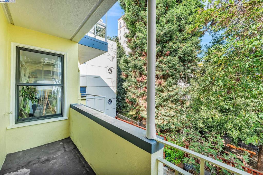 NOB HILL - Residential