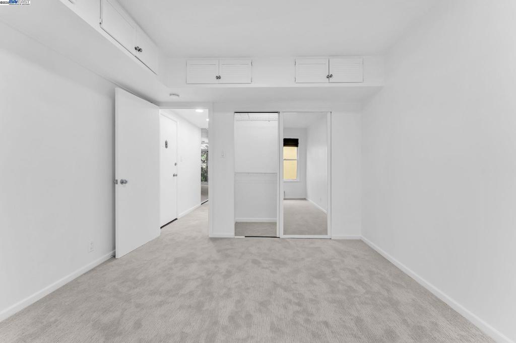 NOB HILL - Residential