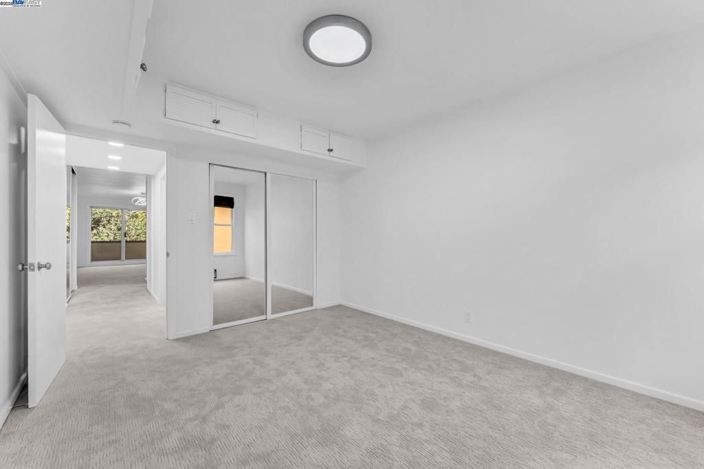 NOB HILL - Residential