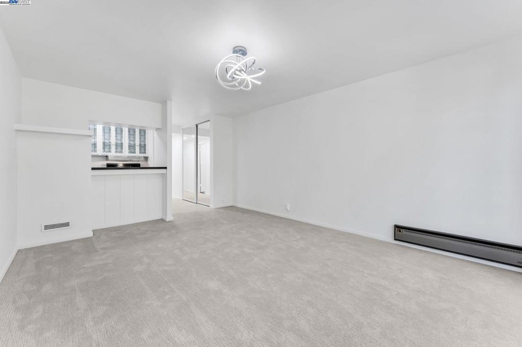 NOB HILL - Residential