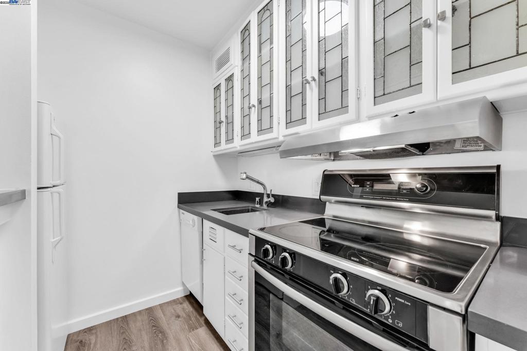 NOB HILL - Residential