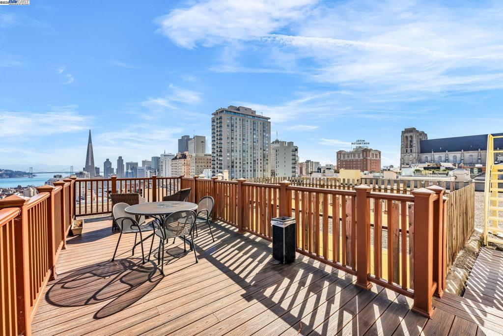 NOB HILL - Residential