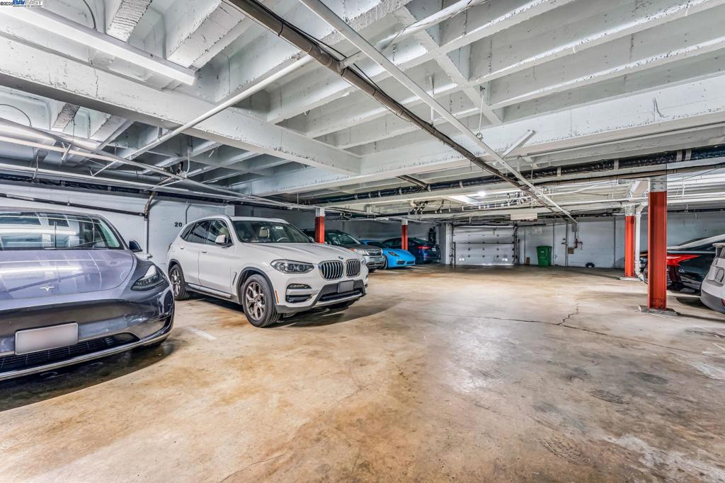 NOB HILL - Residential