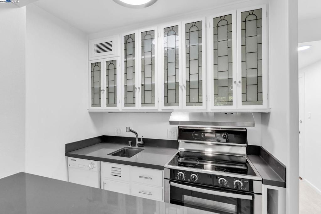 NOB HILL - Residential