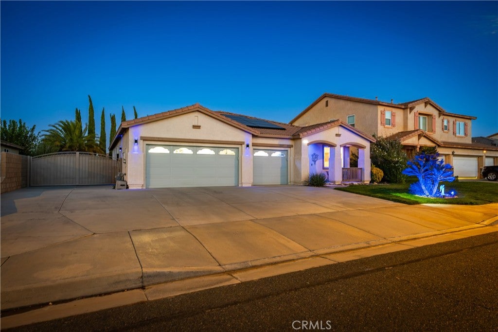 Photo of 43766 Sondi DR, Lancaster, CA 93536 (MLS # SR26202083)