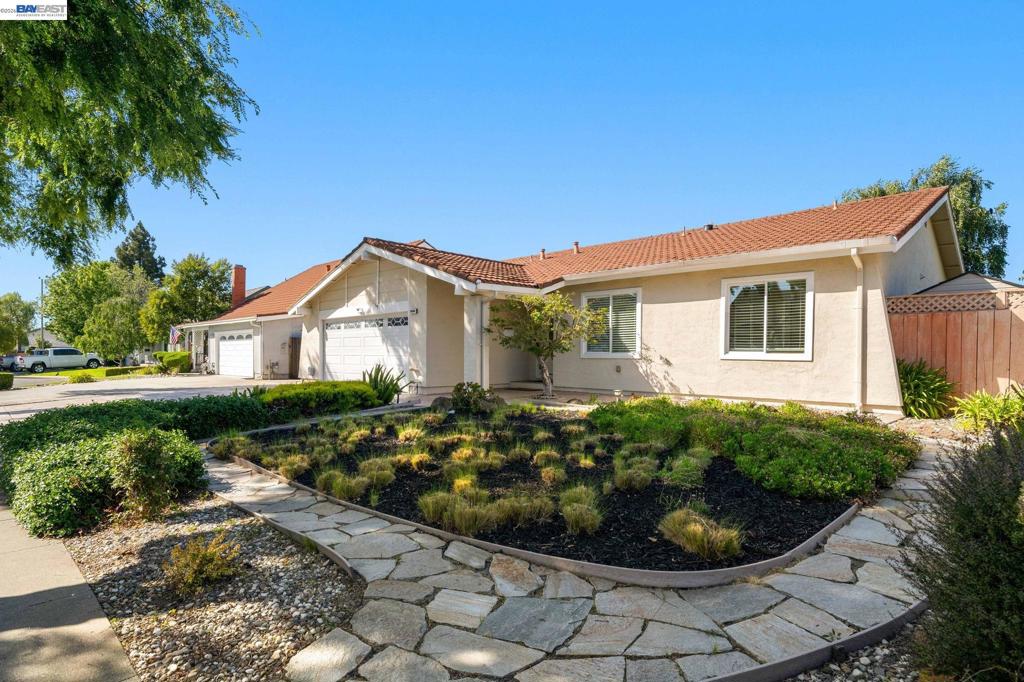 36288 Tudor Pl