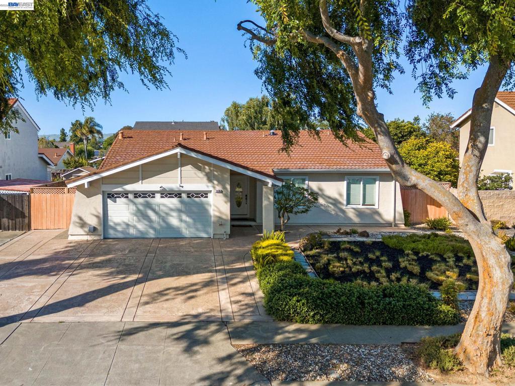 36288 Tudor Pl