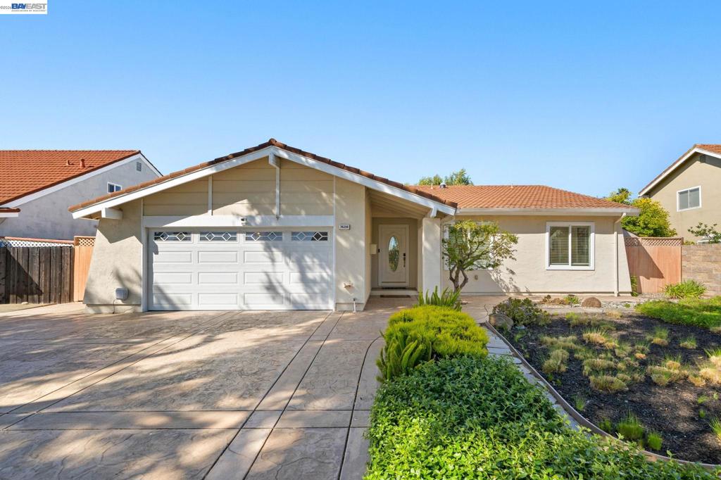 36288 Tudor Pl