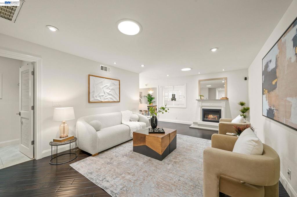 36288 Tudor Pl