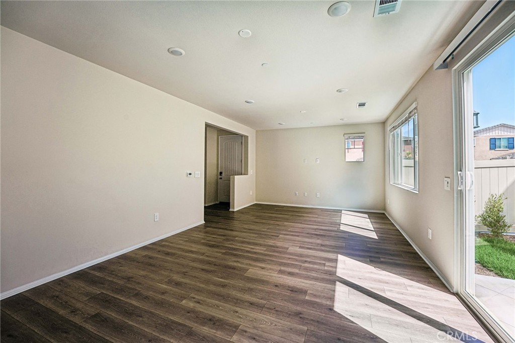 1131 Tropic Court