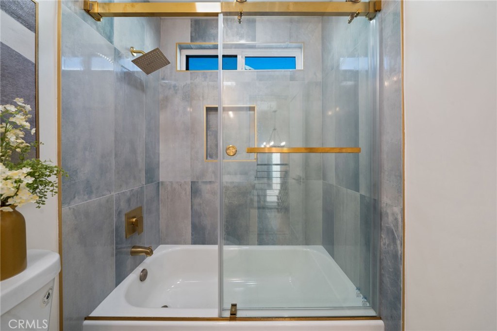 Alamitos Heights (AH) - Residential