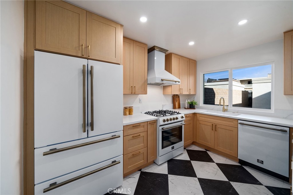 Alamitos Heights (AH) - Residential