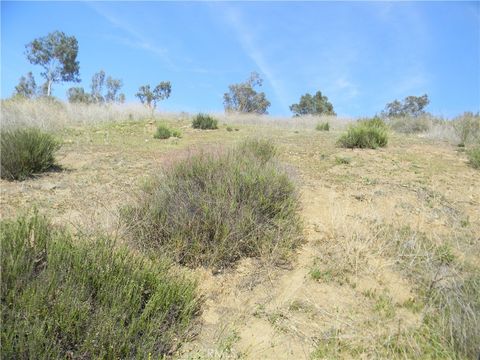 Photo of 0 Lake View Ave, Lake Elsinore, CA 92530 (MLS # SW26071077)
