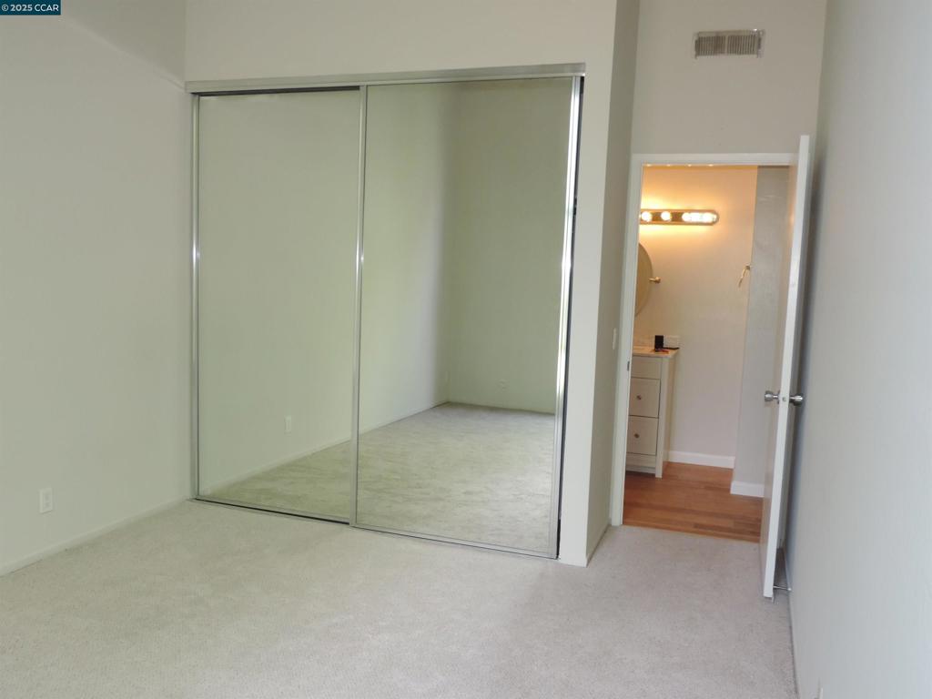 5 CORNERS - Residential Lease