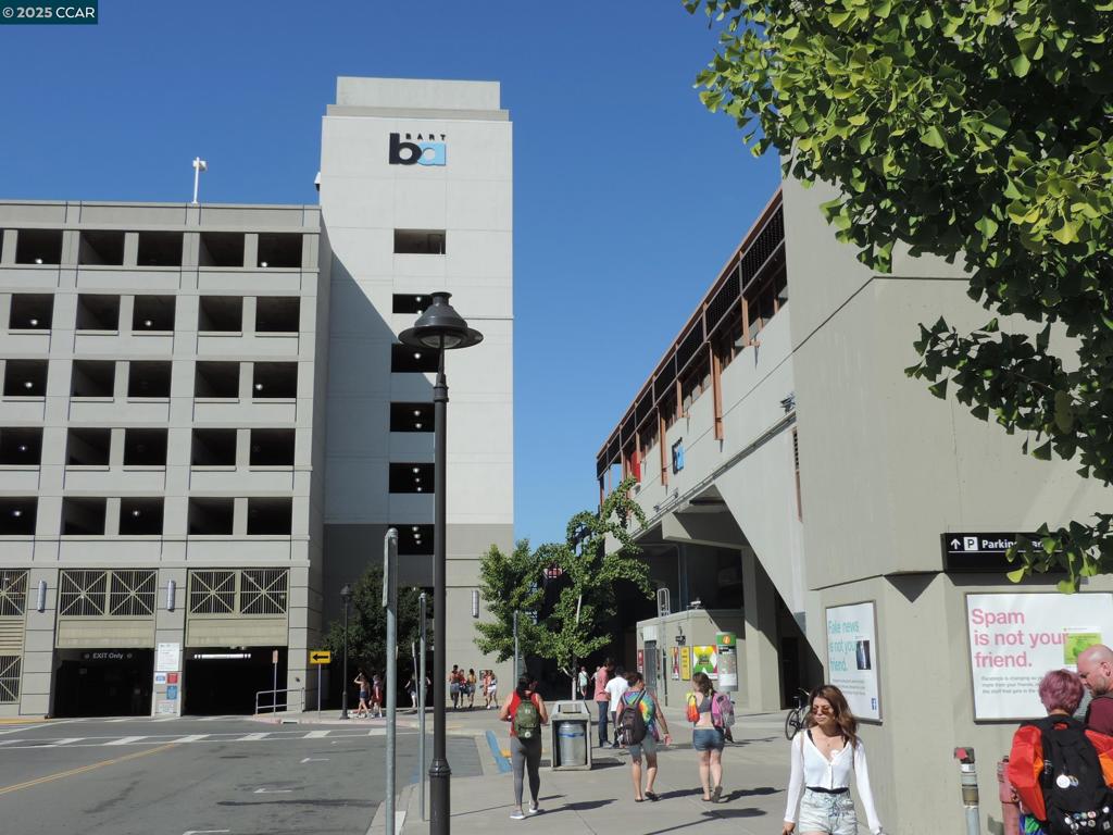 5 CORNERS - Residential Lease