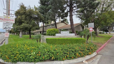 Photo of 2061 W Redlands Blvd, Redlands, CA 92373 (MLS # IN26077241)