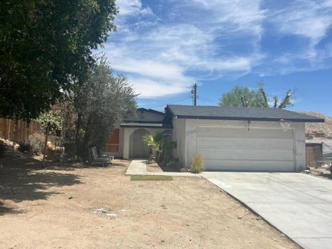 Photo of 12388 Redbud Road, Desert Hot Springs, CA 92240 (MLS # 219148549PS)