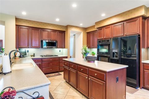 2967 Mangular Corona CA 92882