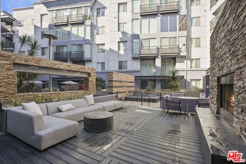 Photo of 629 Traction Avenue #436, Los Angeles, CA 90013 (MLS # 26839899)