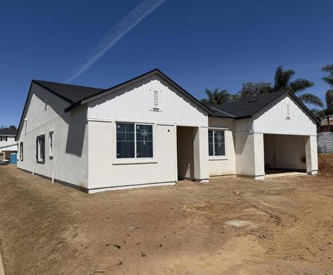 Photo of 1720 California St., Oceanside, CA 92054 (MLS # 260005058SD)