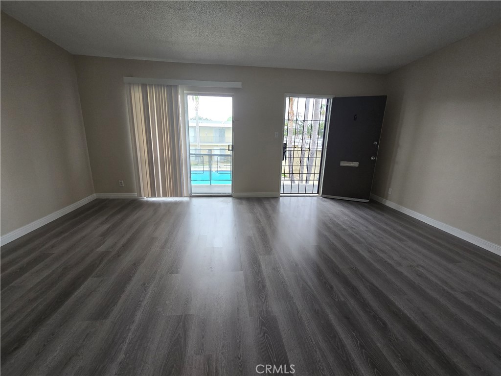 2025 E Whiting Avenue G