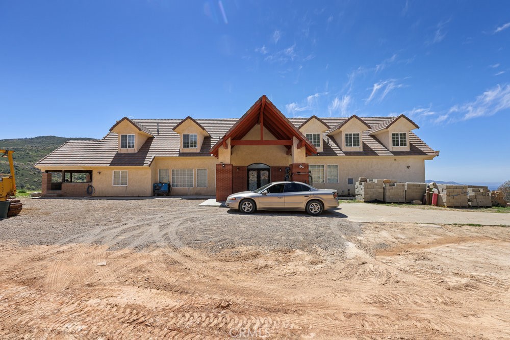 2101 Coulter Lane