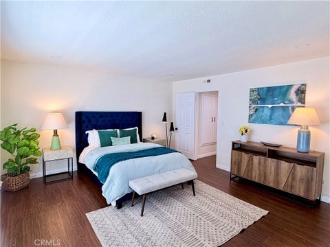 Tiny photo for 1421 12th Street #5, Manhattan Beach, CA 90266 (MLS # IN26185937)