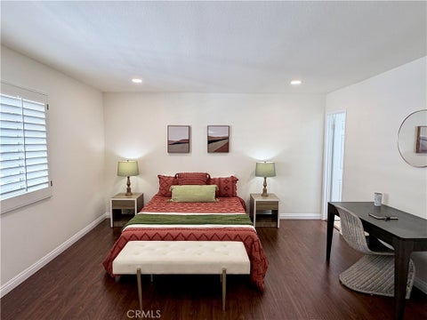 Tiny photo for 1421 12th Street #5, Manhattan Beach, CA 90266 (MLS # IN26185937)